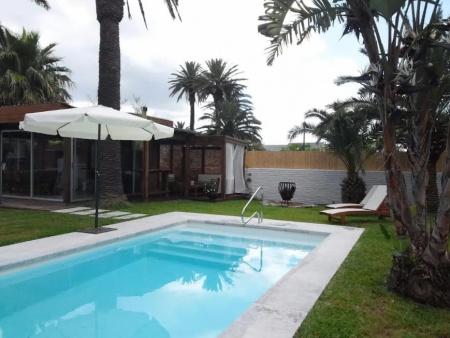 ALQUILO ANUAL HERMOSA CASA DE 5 DORMITORIOS PENÍNSULA DE PUNTA!!. Casa en Alquiler en La Península, del Este, Maldonado