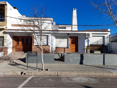 Casas y Apartamentos en Venta en Mercedes, Soriano