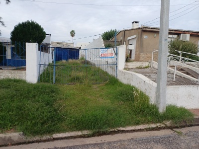 Galpón en Alquiler en Barrio 33, Mercedes, Soriano