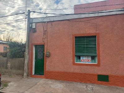 Casa en Alquiler en Mercedes, Soriano