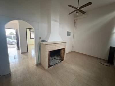 Casa en Alquiler en Mercedes, Soriano