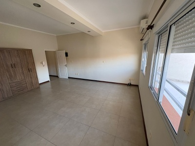 Apartamento en Alquiler en CENTRO, Mercedes, Soriano