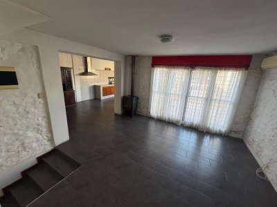 Casa en Alquiler en Mercedes, Soriano