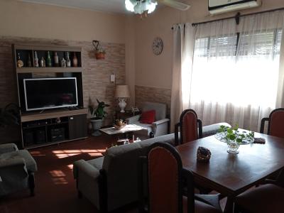 Casa en Venta en BARRIO OESTE, Mercedes, Soriano