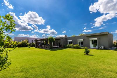 Casa en Venta en Colinas de Carrasco, Ciudad de la Costa, Canelones