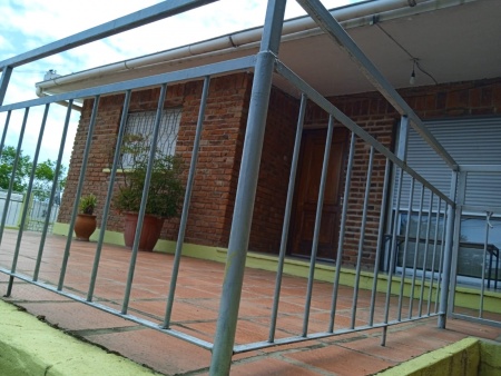 Casa en Venta en UNIVERSIDAD, Salto, Salto