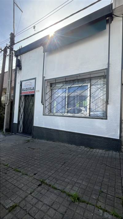 Casa en Alquiler en Salto, Salto