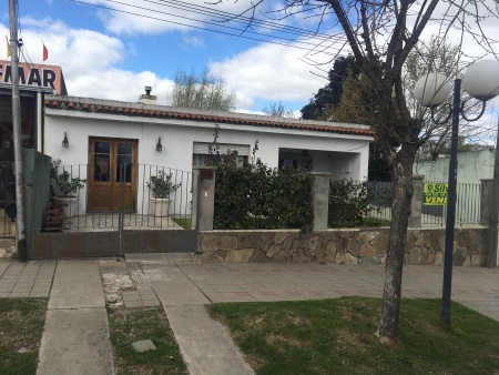 Casa en Venta en PARQUE CENTENARIO, Trinidad, Flores