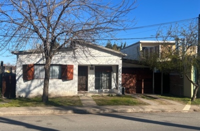 Casa en Venta en Barrio Parque Lavalleja, Trinidad, Flores