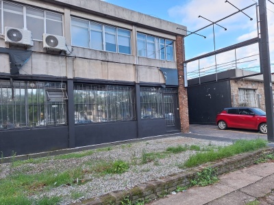 Local Comercial en Venta,  Alquiler en Malvín, Montevideo