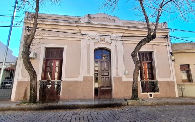 Casa en Venta en Centro, Mercedes, Soriano