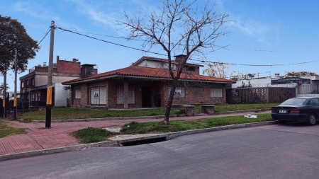 Casa en Venta en Villa Española, Montevideo