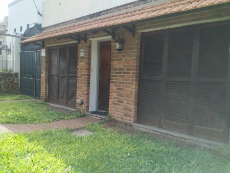 Casas en Venta en Cerro, Salto