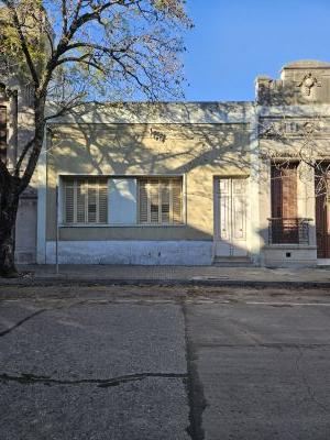 Casa en Venta en Centro, Salto, Salto