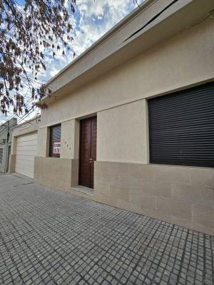Casa en Alquiler en Centro, Salto, Salto
