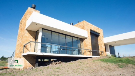 Casas en Venta en CERRO, Salto