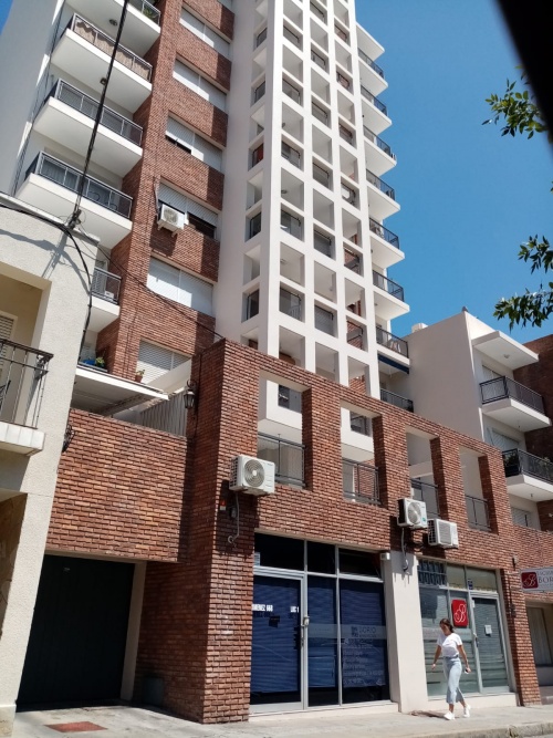 Apartamento en Venta - Alquiler en Mercedes