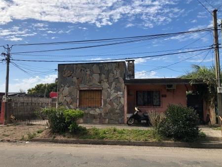 CASAS en Alquiler en Barrio Artigas, Mercedes, Soriano