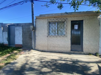 CASAS en Alquiler en Barrio 33, Mercedes, Soriano