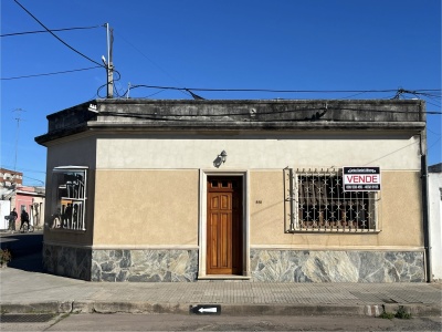 Casa en Venta en CENTRO, Mercedes, Soriano