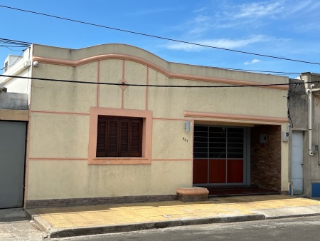 Casas en Venta en CENTRO, Mercedes, Soriano