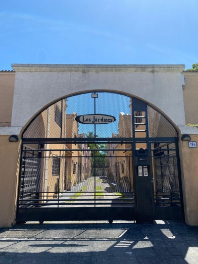 TRIPLEX en Venta en Lomas De Zamora, Buenos Aires