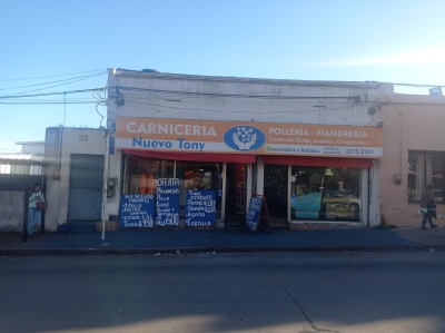 Locales Comerciales en Venta en Cerrito, Montevideo