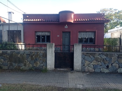 Casa en Alquiler en Las Acacias, Montevideo