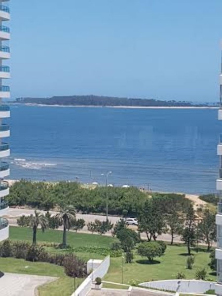 Apartamentos en Venta,  Alquiler en La Mansa, Punta del Este, Maldonado