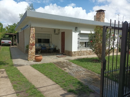 Casas en Venta en Arroyo Solis Chico, Parque del Plata, Canelones
