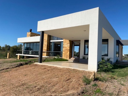 Casa en Venta en APOLON, Salto, Salto