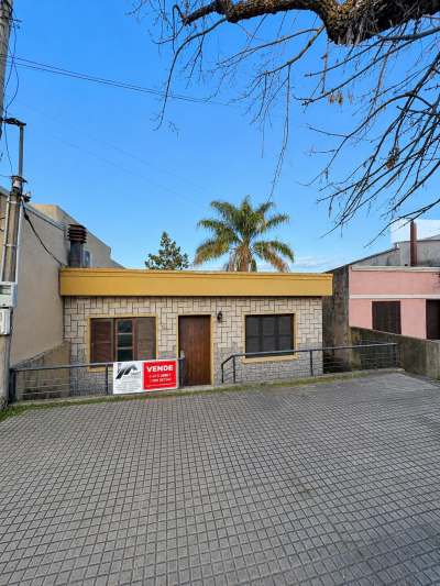 Casa en Venta en Salto, Salto