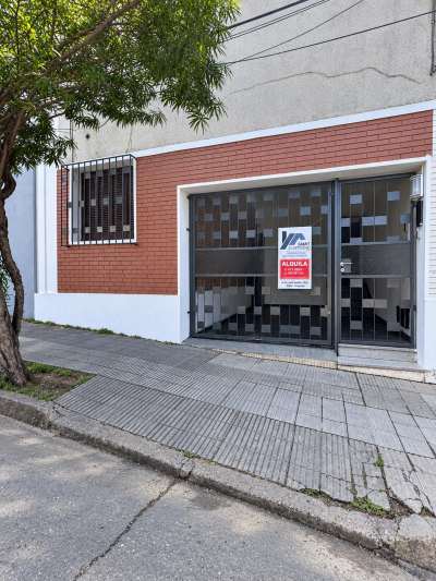 Casa en Alquiler en CENTRO, Salto