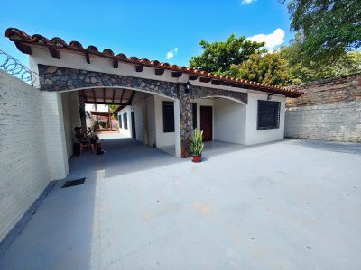 Casas en Venta en Mariano Roque Alonso, Central