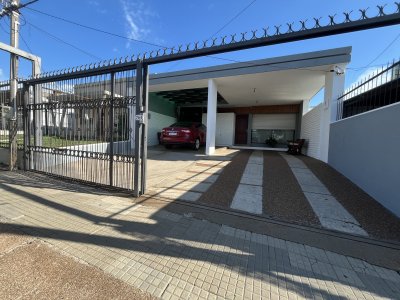Casa en Venta en Salto, Salto