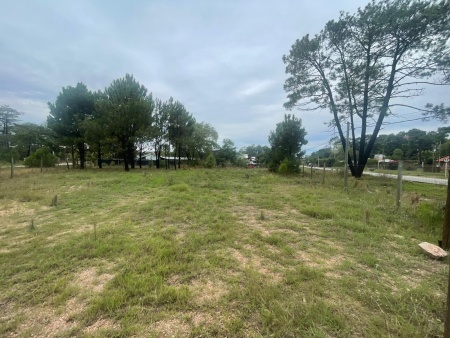 Terreno en Venta en El Pinar, Ciudad de la Costa, Canelones