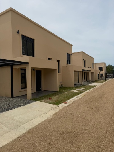 Casa en Alquiler en Pinar Norte, Ciudad de la Costa, Canelones