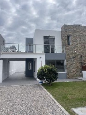 Casas en Alquiler en Lomas de Solymar, Ciudad de la Costa, Canelones
