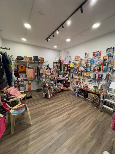 Local Comercial en Venta en Aires Puros, Montevideo