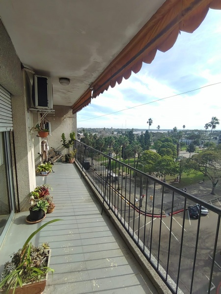 Casas - Apartamentos en Alquiler en Centro, Salto