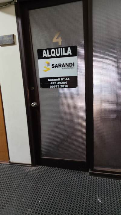 Oficina / Consultorio en Alquiler en Centro, Salto