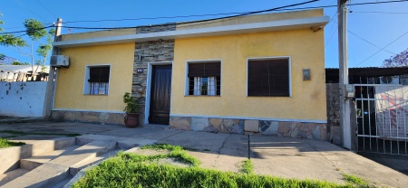 Casa en Venta en Barrio Artigas, Mercedes, Soriano