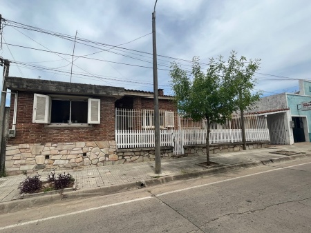 Casa en Venta en Fray Bentos, Río Negro