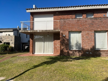 Casa en Alquiler en Fray Bentos, Río Negro