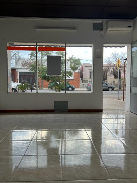 Local Comercial en Alquiler en Fray Bentos, Río Negro