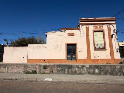 Casa en Venta en Fray Bentos, Río Negro