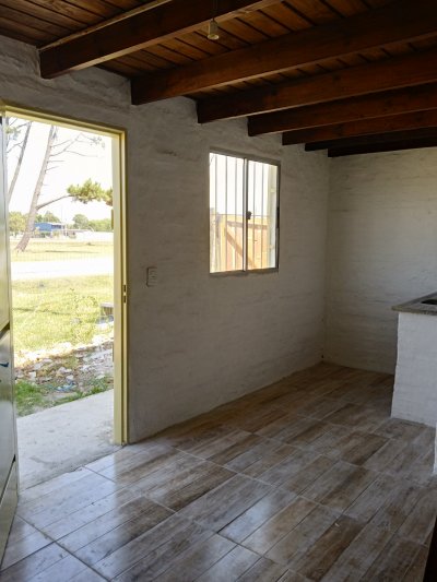 Apartamento en Alquiler en El Pinar, Ciudad de la Costa, Canelones