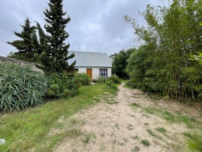 Terreno con mejoras a reciclar en Venta en El Pinar, Ciudad de la Costa, Canelones