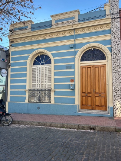 Casas y Apartamentos en Venta en CENTRO, Mercedes, Soriano