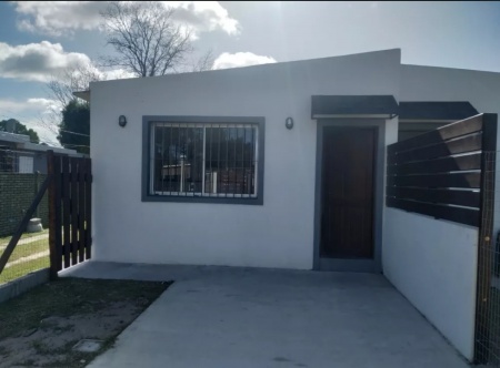 Casa en Alquiler en Shangrilá, Ciudad de la Costa, Canelones